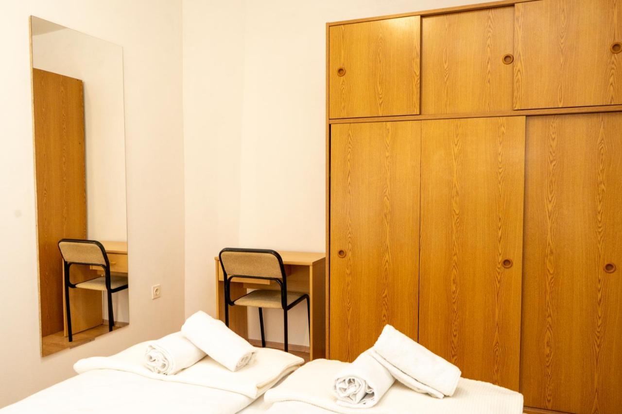 Apartman Curcic Knin Kültér fotó
