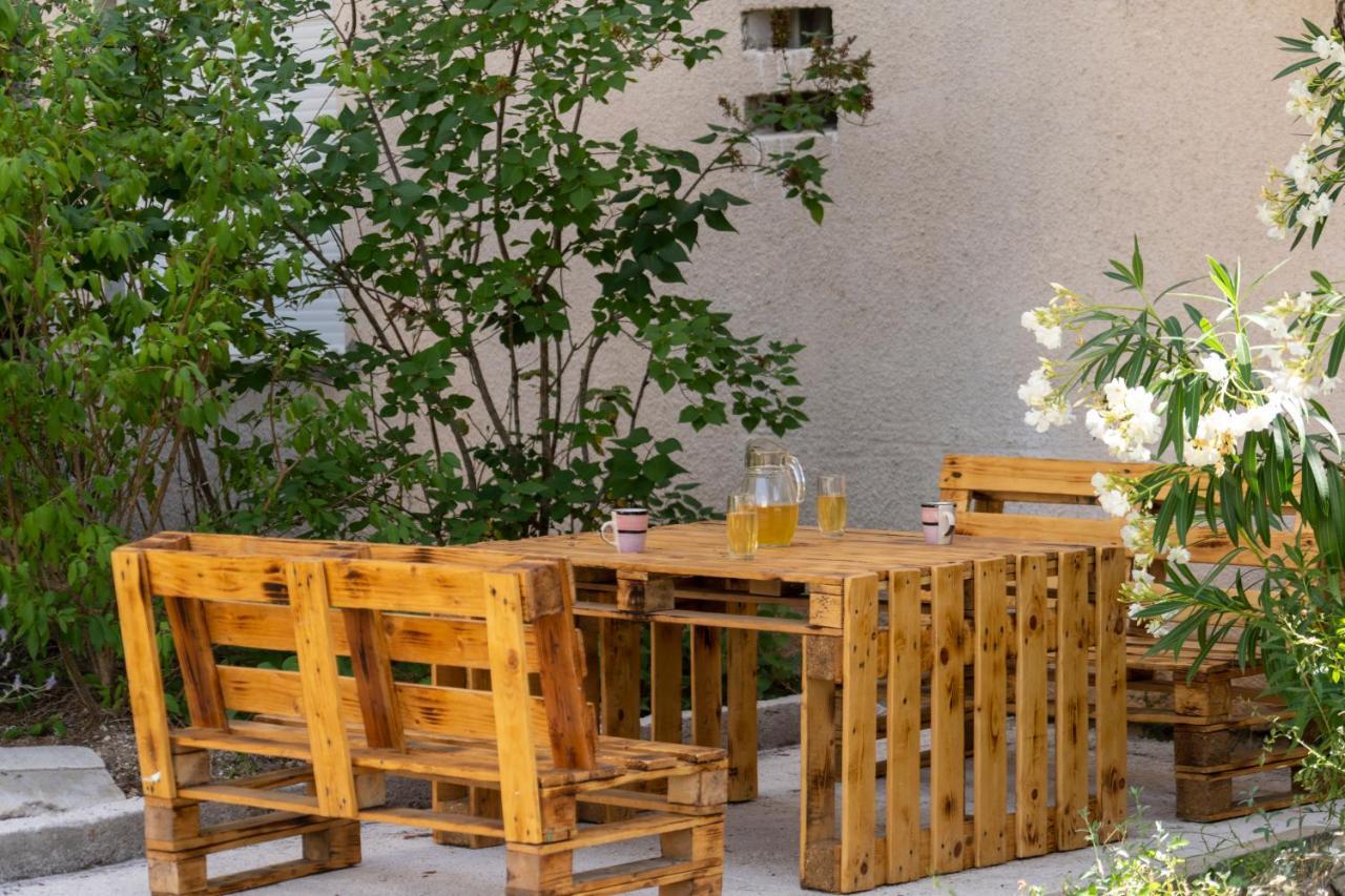 Apartman Curcic Knin Kültér fotó